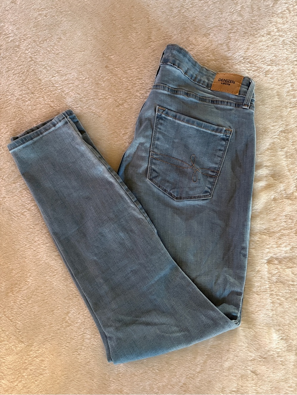 Denizen from Levi's High Rise Skinny Jeans in Light Blue